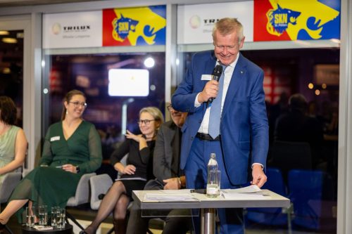 135-2025-11-27-BKS-20-Jahre-NV-Arena-0344